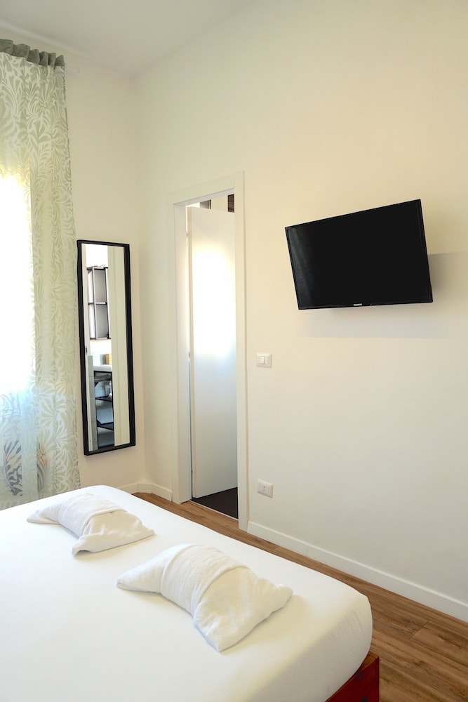 Lexie Suites Guesthouse photo 4