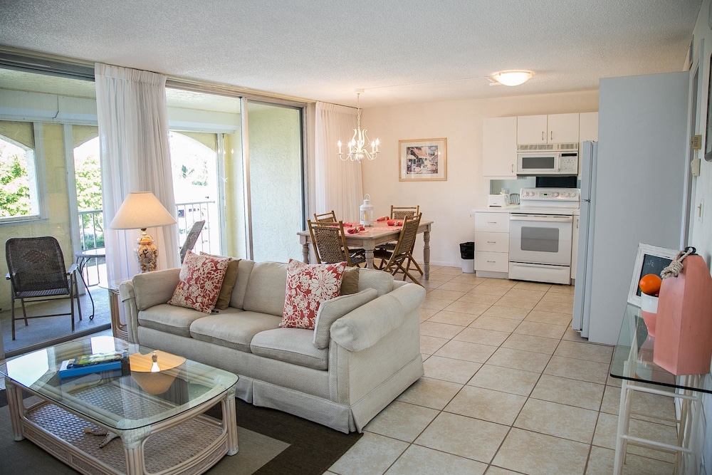 San Marco Residences 405