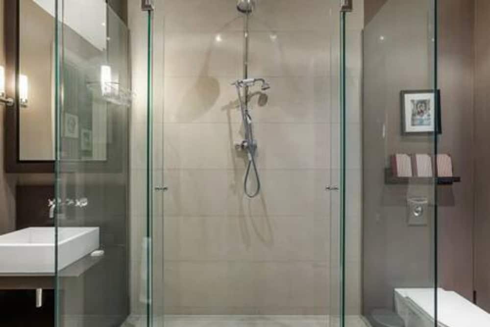 3-bdr Magnificent Harrods Knightsbridge Apartment