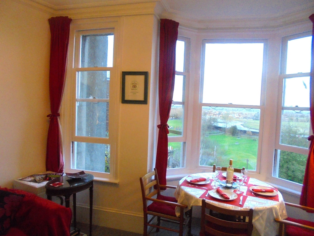 Seaview Cottage