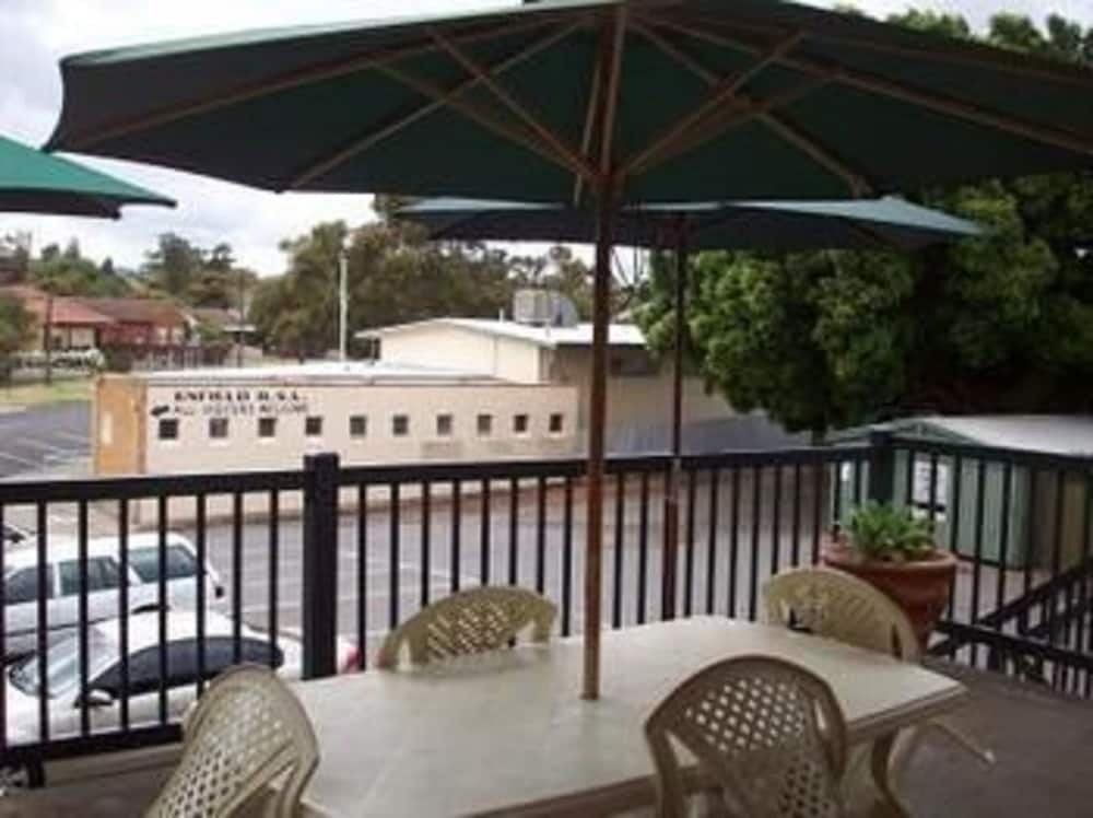 Enfield Motor Inn