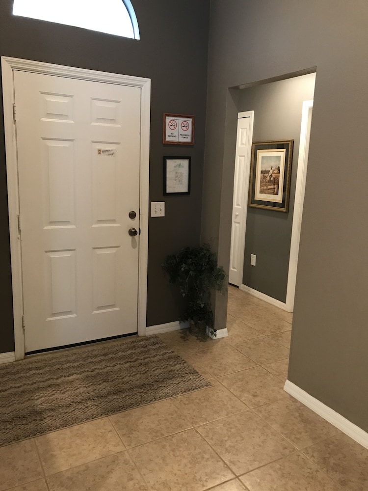 4 Bedroom Pool Home - Image 3