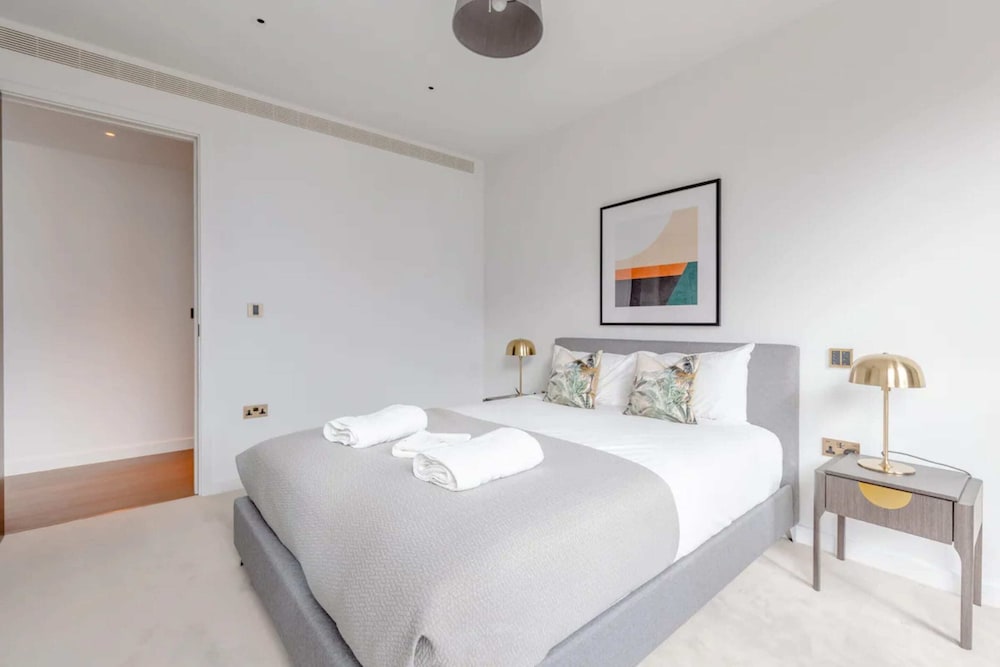 Luxurious 1 Bedroom Flat by the River Thames - Vauxhall