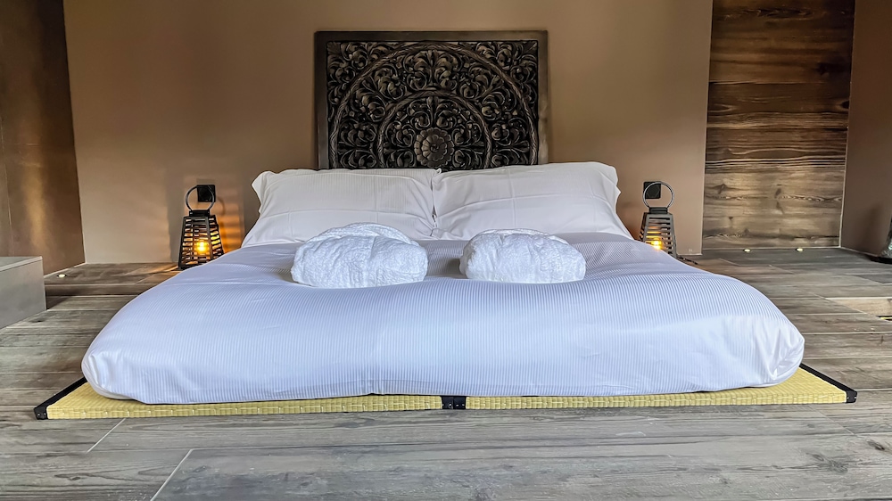 Agarthi Suites