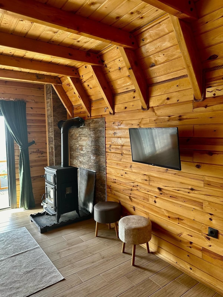 Celazeni Suit Bungalov