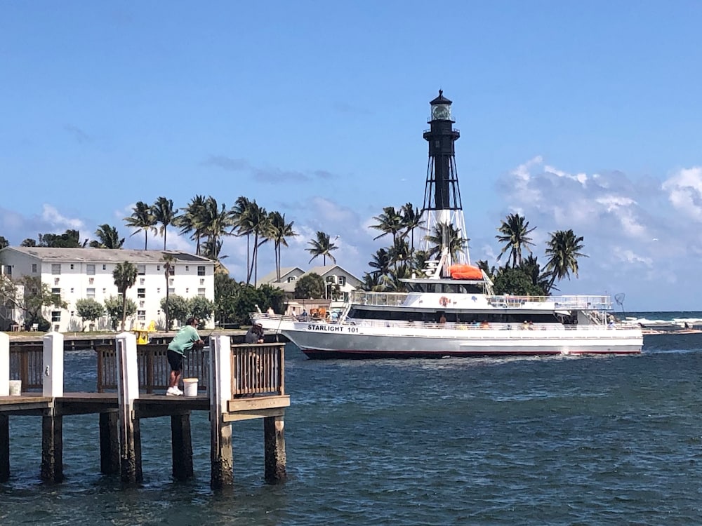 Bahama Beach Club of Pompano