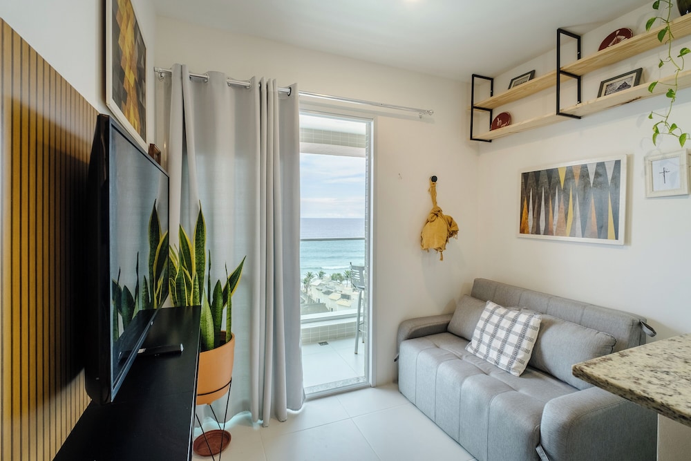Sea View Apartment in Salvador Apg1103