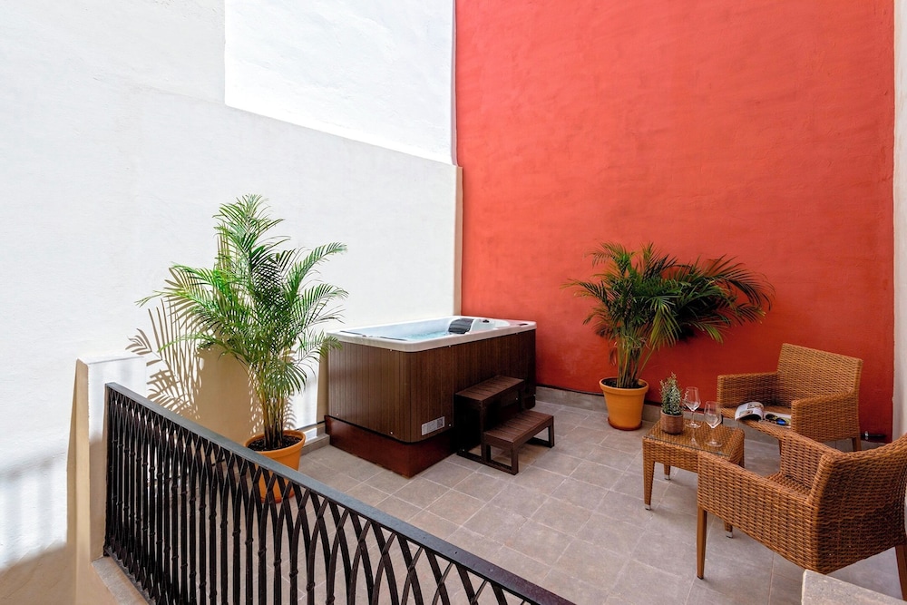 Exclusive Apartment in Seville.plaza del Museo 001