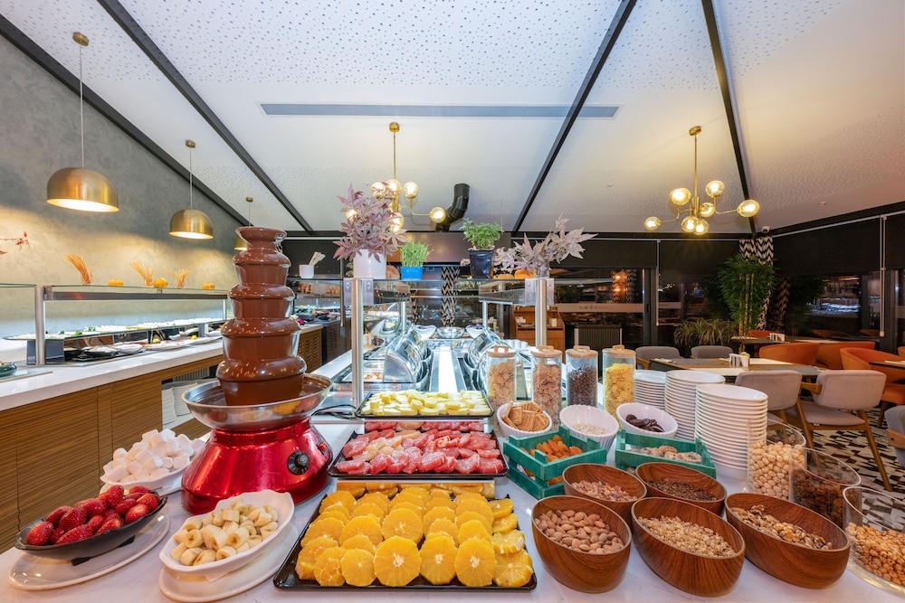 Ramada Encore By Wyndham İstanbul Şişli - Image 48