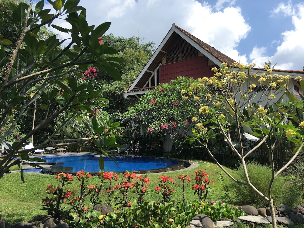 White Orchid Eco Resort