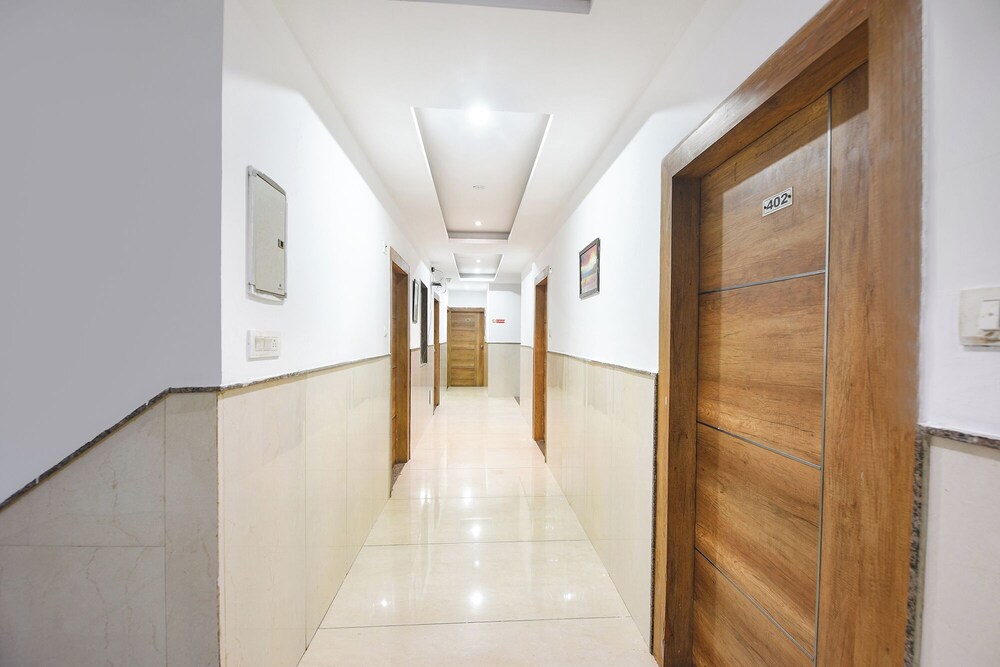 Fabhotel Sun Plaza