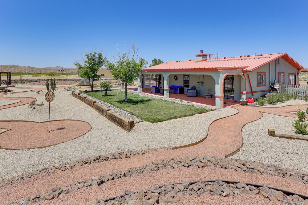 Walk to State Park: Secluded Retreat in Las Cruces