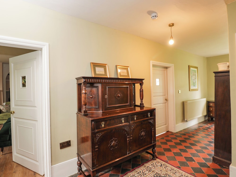 Reybridge House