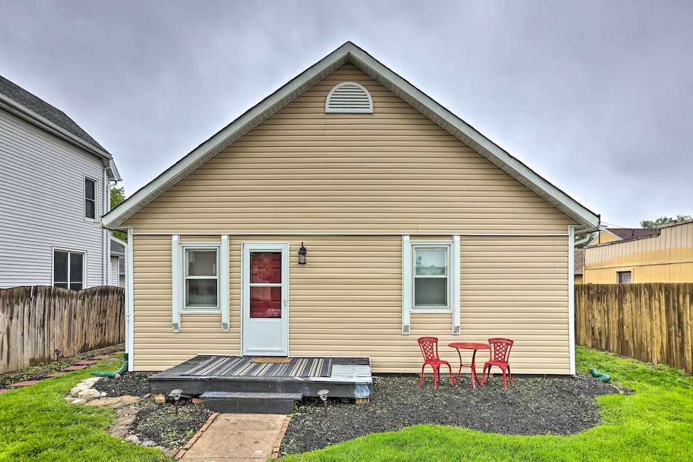 Council Bluffs Vacations - Council Bluffs Cottage: Proximity to Parks! - Property Image 4