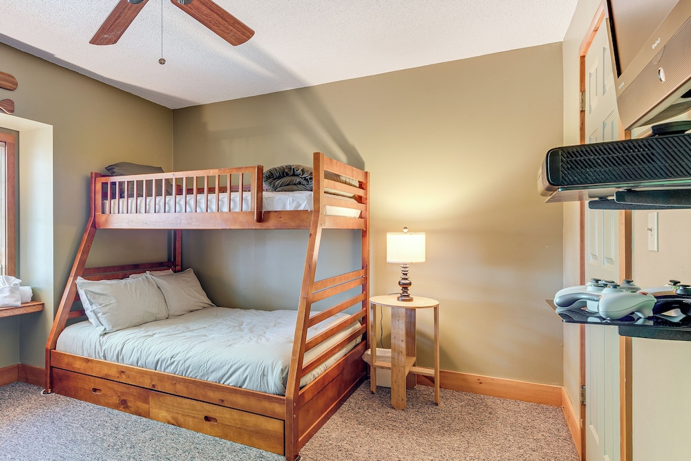 Access to Jack Frost Ski Resort: Home w/ Hot Tub