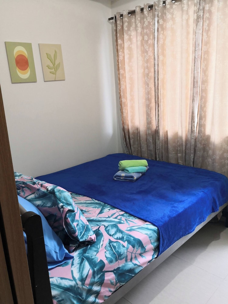 Fancy Pasay City Apartment for Rent - Mall of Asia Nearby Front of Mall Of Asia