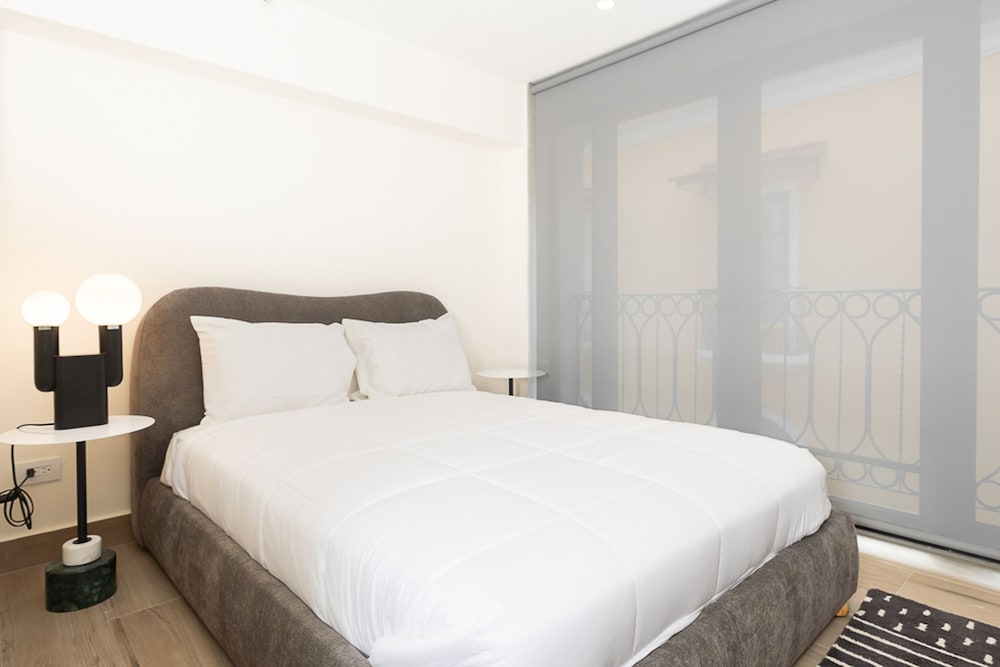 The Stallion by Acomodo Casco Viejo-top Location