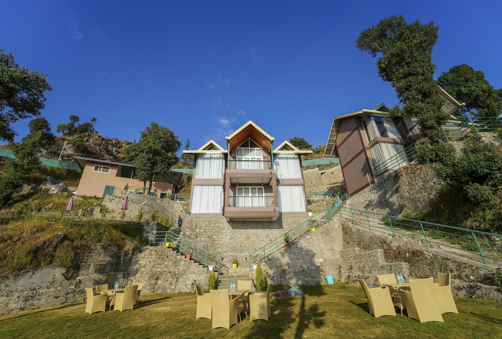 La Belle Vue by Dumnu Homes view 2