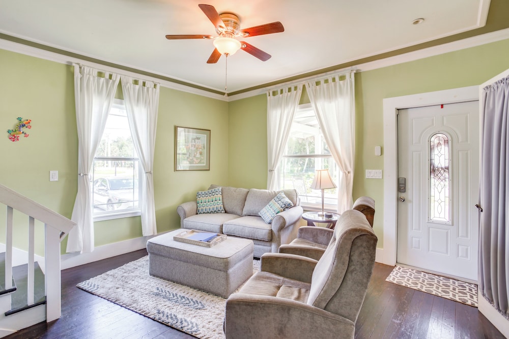 < 1 Mi to Downtown Fort Myers: Tranquil Retreat