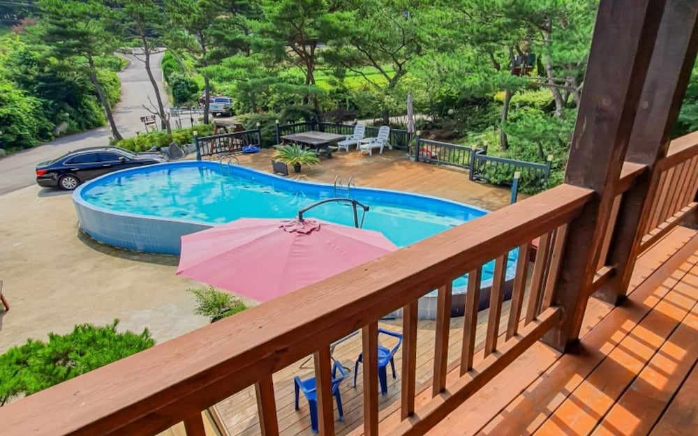 Taean Oak Vill Pension