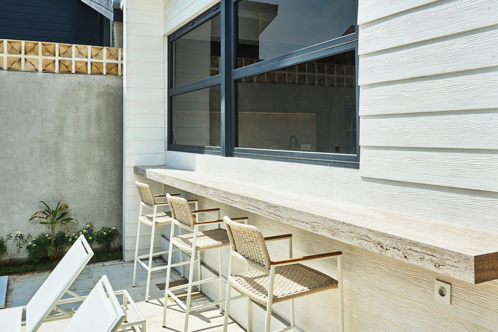 White Villa by Betterplace