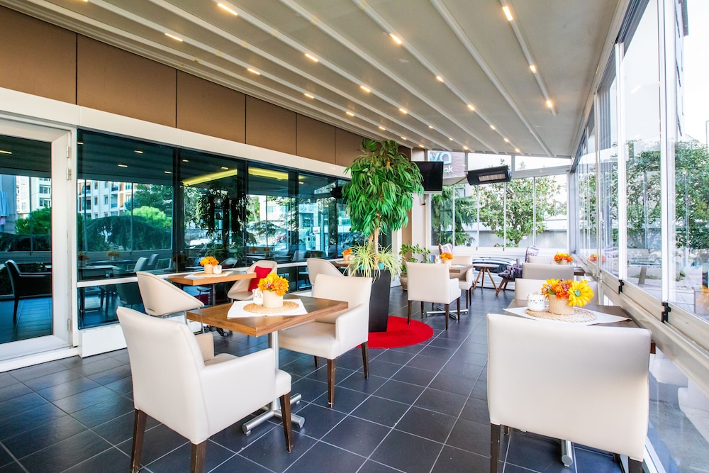 Ramada Encore by Wyndham İstanbul Kartal - Image 26