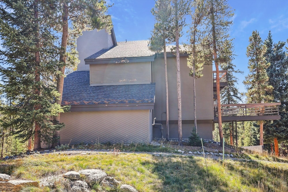 Summit Solitude Estate 3 Bedroom Home
