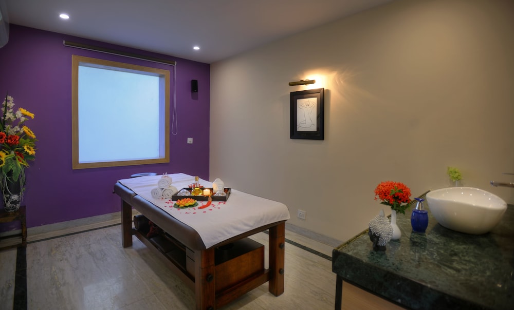 The Tigress Resort & Spa, Ranthambore