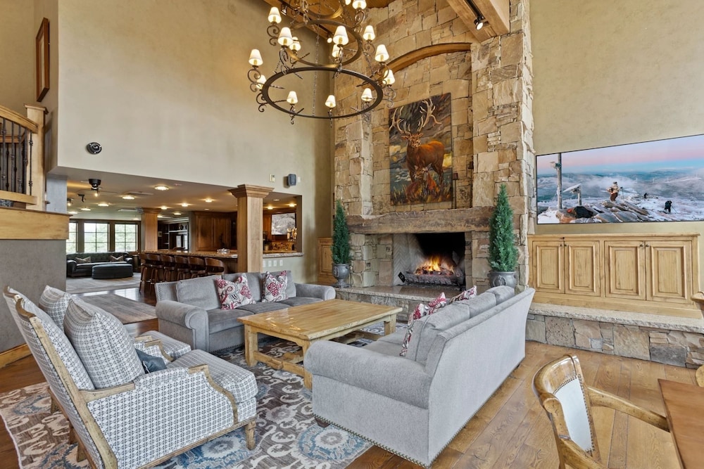Stag Lodge at Deer Valley Resort - Four Bedroom Residence with Spa #33 4 Condo