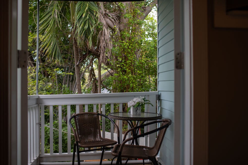 Andrews Inn & Garden Cottages
