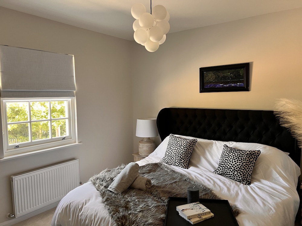 Charming 2-bed Apartment in Sandwich in Kent view 4