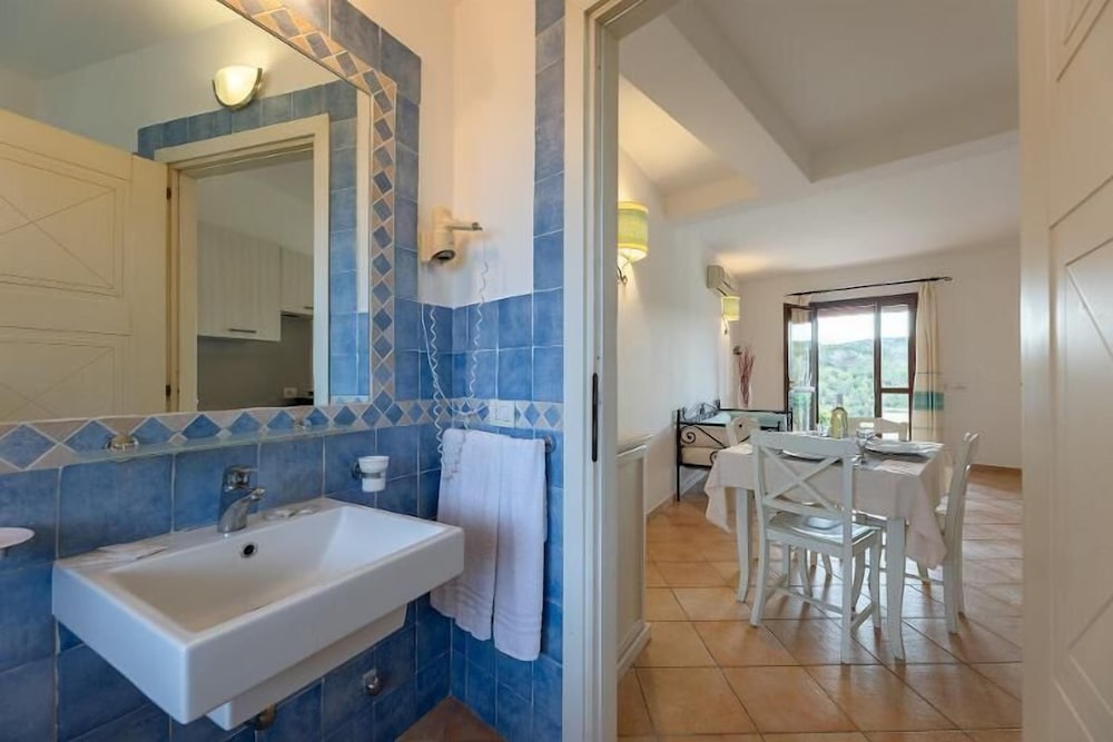 Il Mirto Appartamenti, Ac e Wifi, Gallura