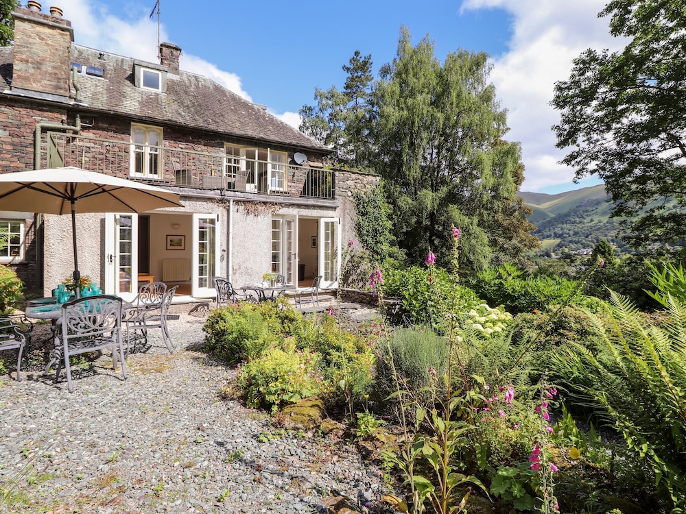 Huntingstile Lodge