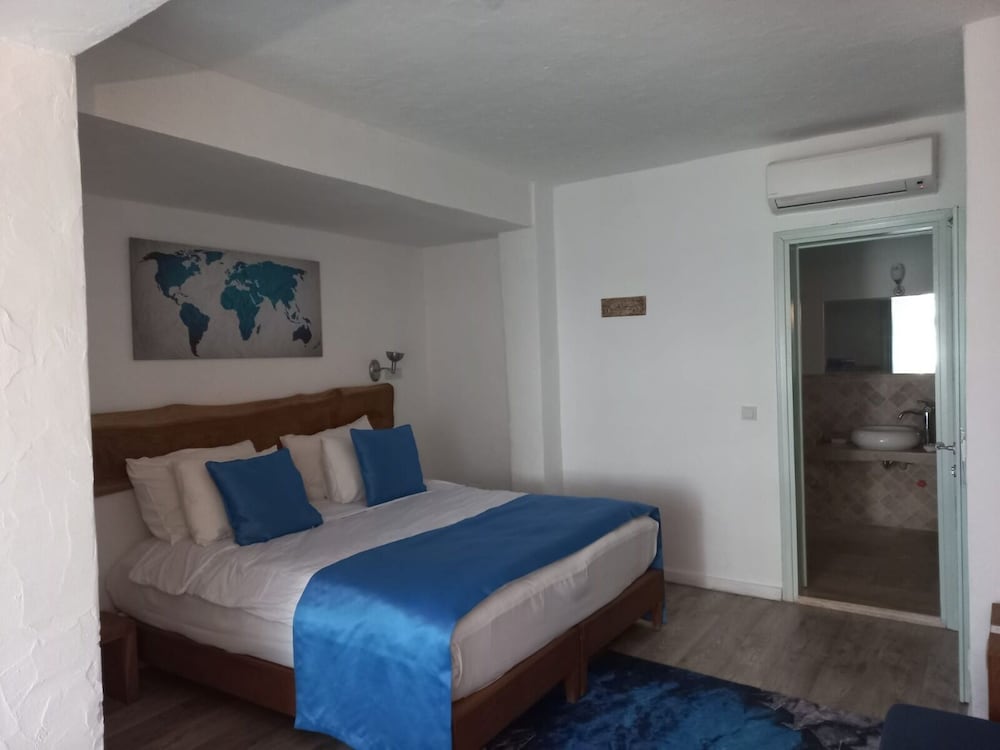 Alaçatı Otel Rebetiko - Image 36