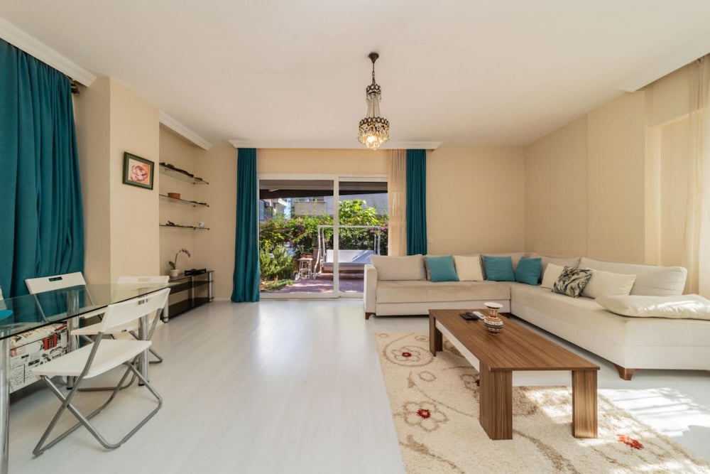 Flat With Backyard 600 m to Duden Waterfalls