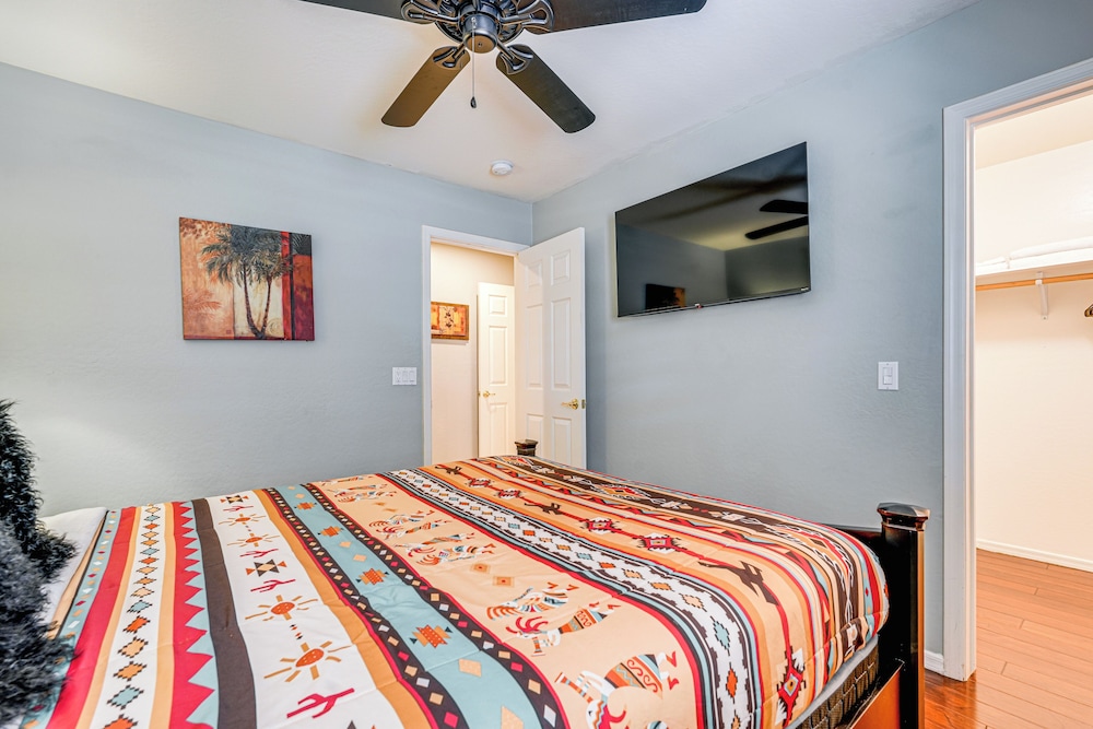 Spacious Family Oasis in Cave Creek!
