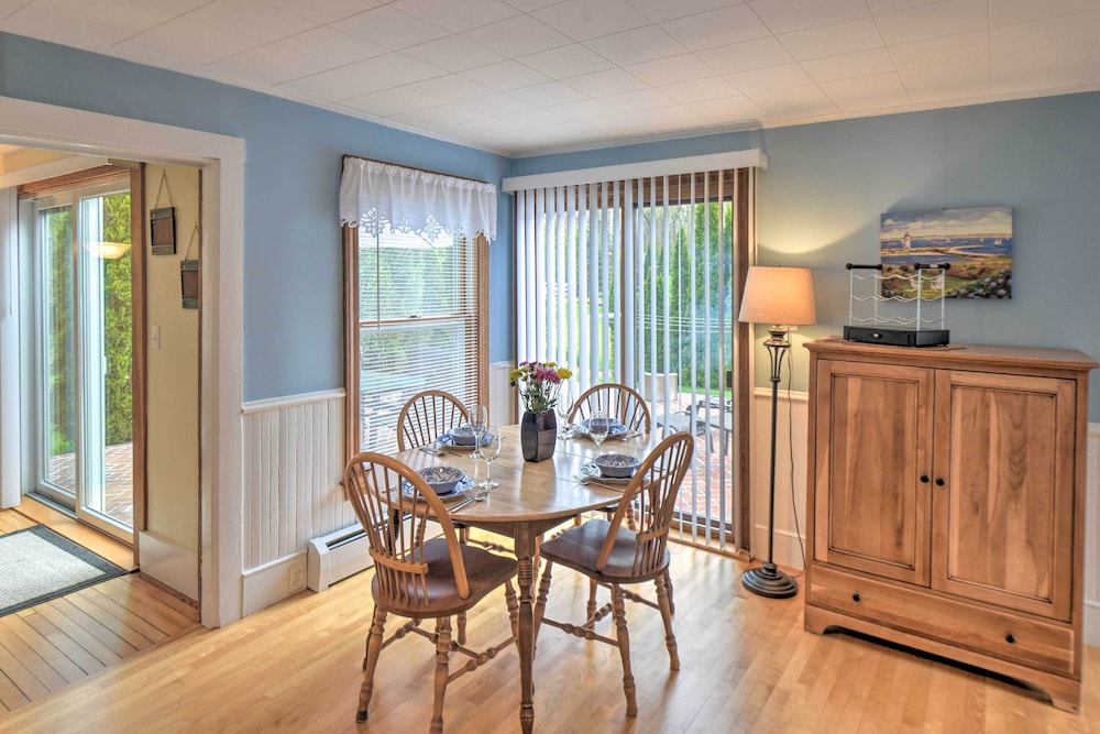 Kennebunk Home w/ Yard < 1 Mile to Dock Square! - Property Image 6