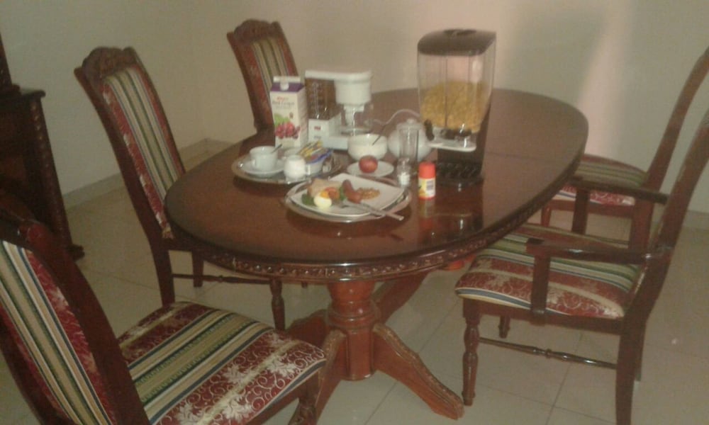 Den View Guest House