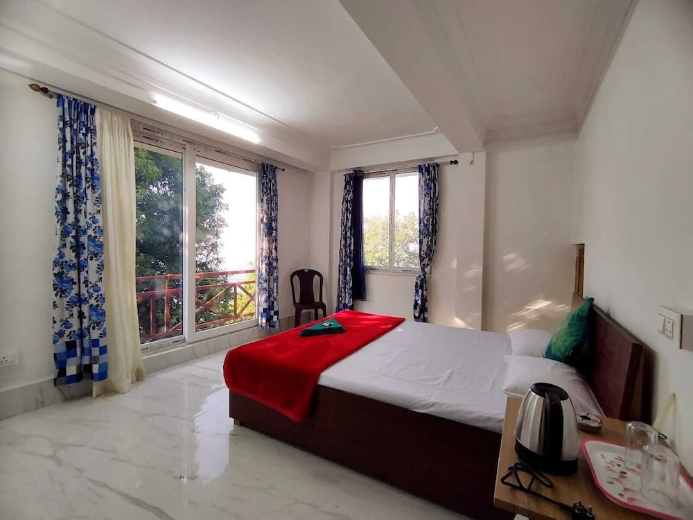 Marmen Homestay Delo Hills