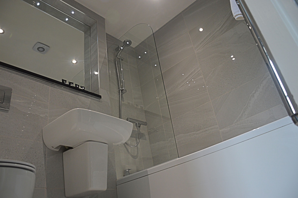 Penrith Vacations - Punch Bowl Inn - Property Image 2