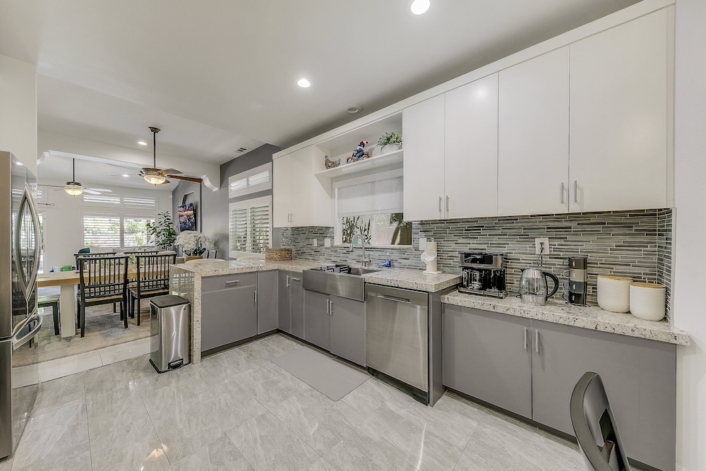 Desert Oasis Retreat Palm Meadows Gem 3 Bedroom Home