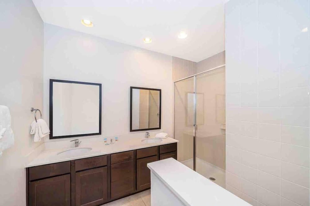 Regal Oaks 2bed Vacation Home in Kissimmee