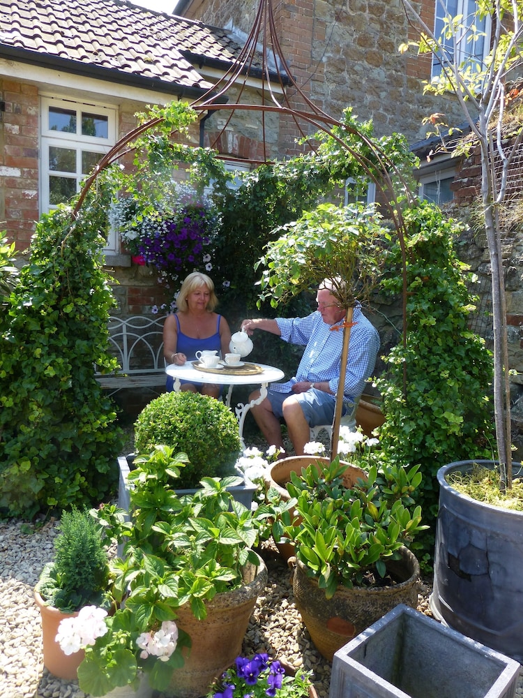 Devizes Vacations - Blounts Court Farm - Property Image 6