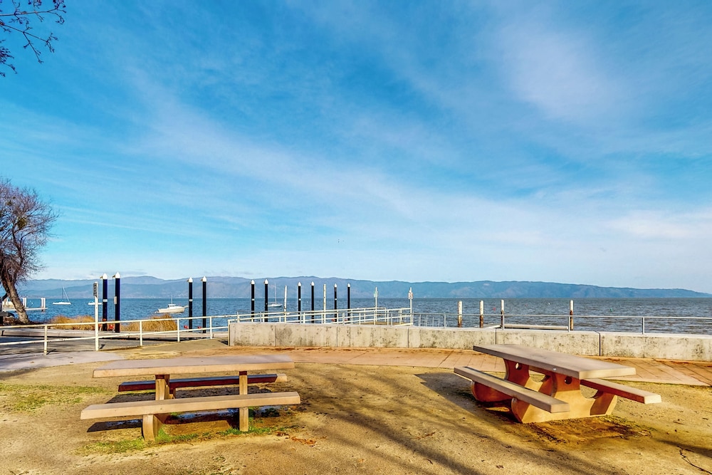 Forbestown Retreat: Easy Access to Clear Lake