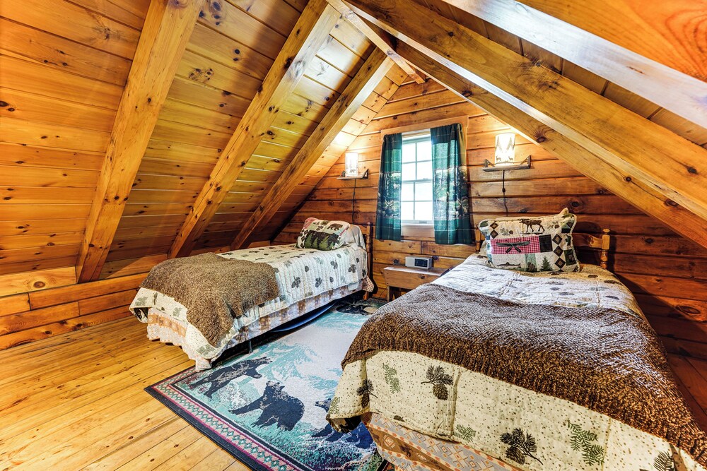 35 Mi to Acadia: Rustic Retreat in Orland!