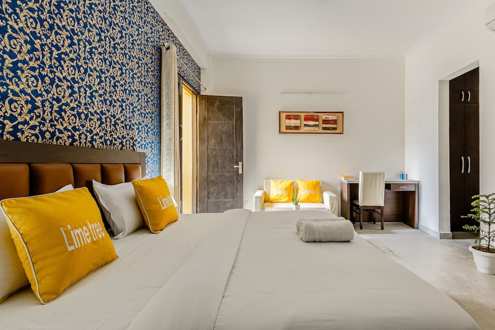 Lime Tree Hotel Golf Course Road Sec-43 view 3