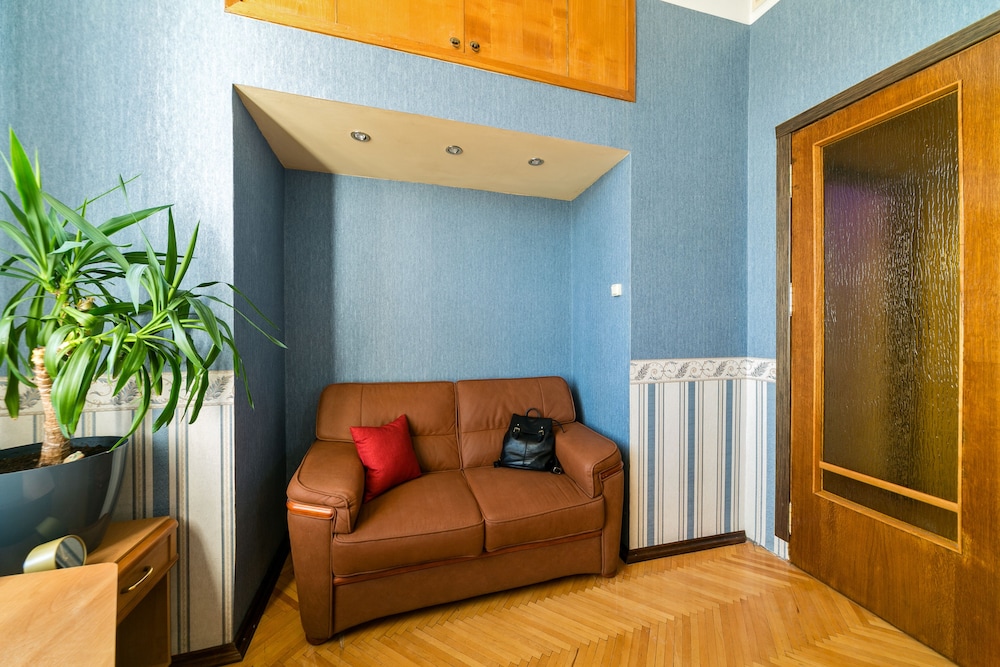 GM Apartment Serafimovicha 2-415