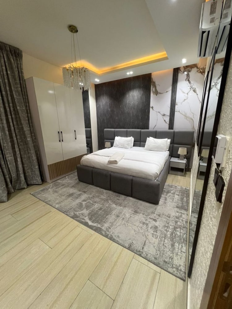 Luxurious 3 Bedroom Apartment in Eti Osa, Lagos
