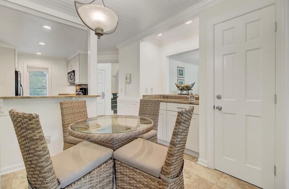 Racquet Club 35 by Wild Dunes, in Resort Core
