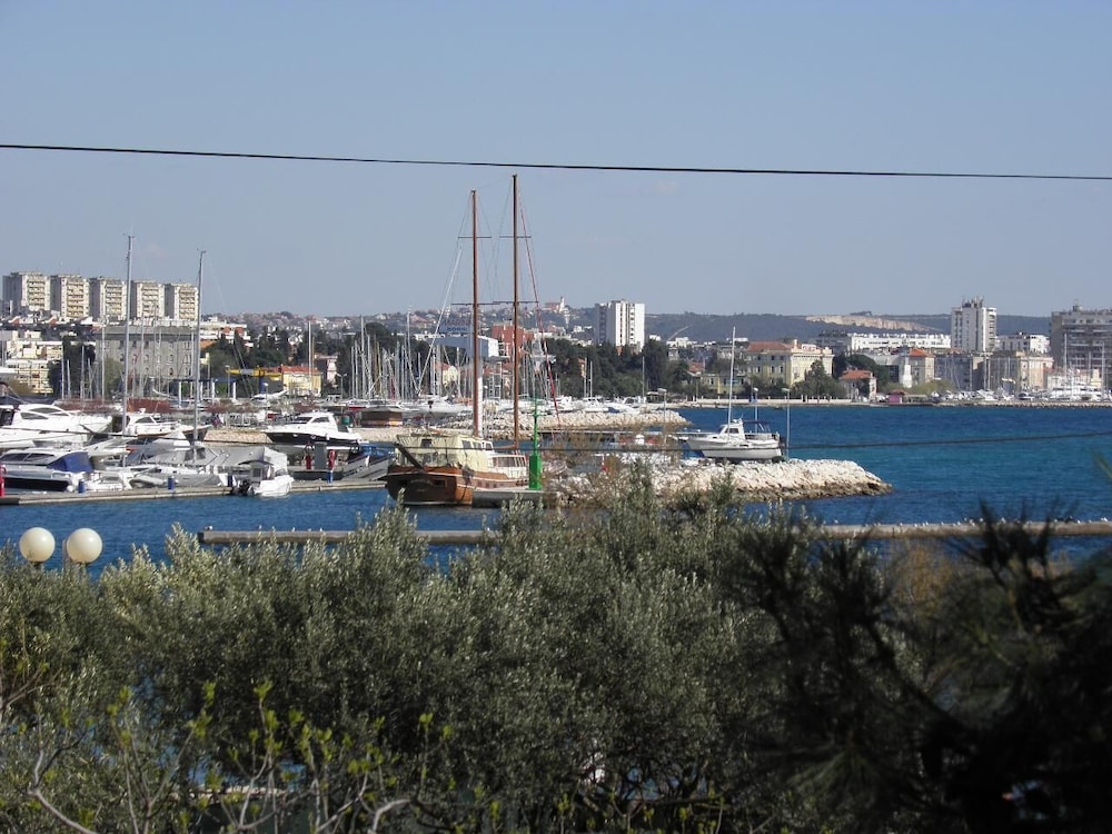 Gorda - 50m From the Beach & Parking - A2 view 3